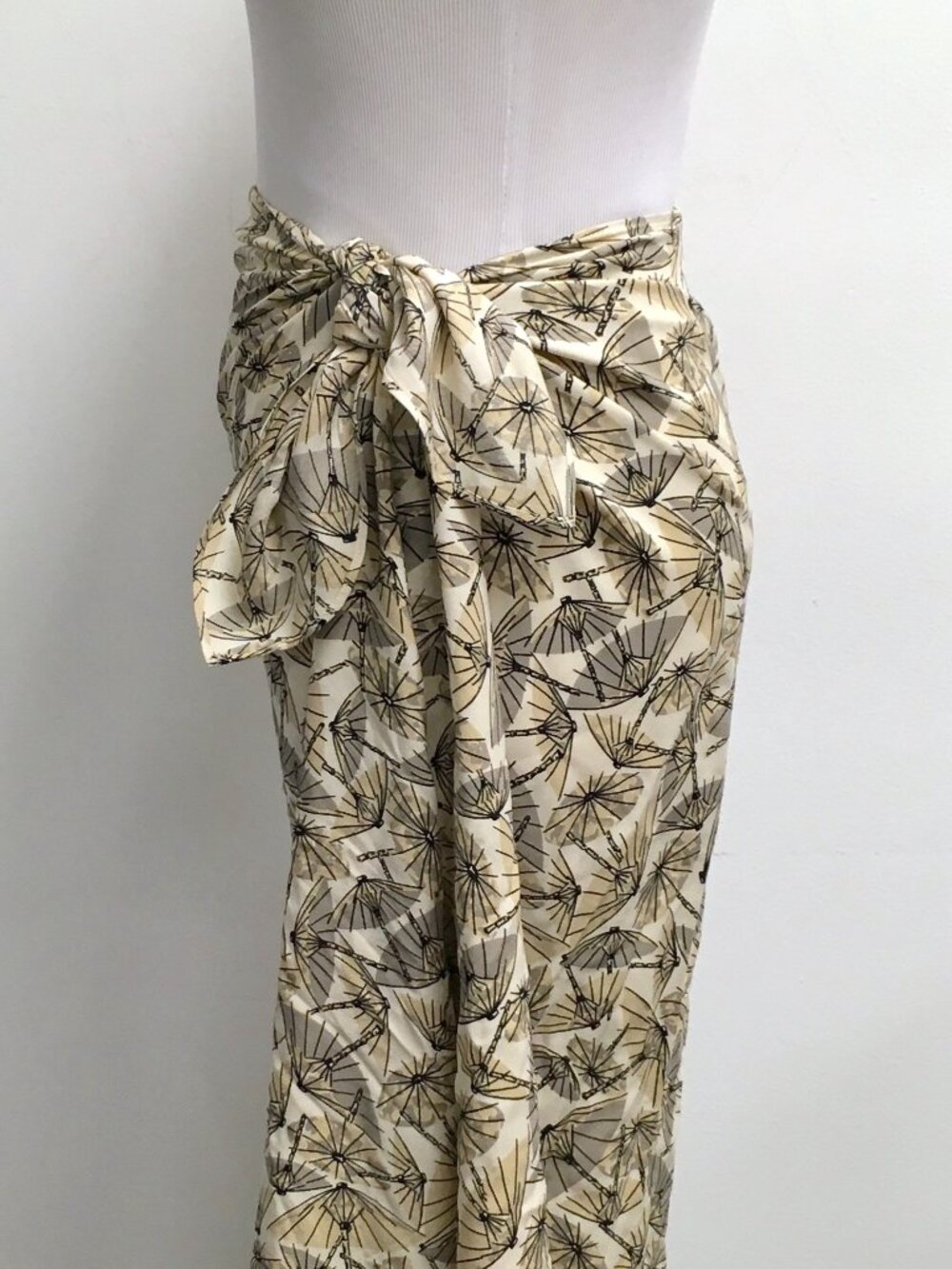 Harari tan black umbrellas tie front midi skirt S sarong